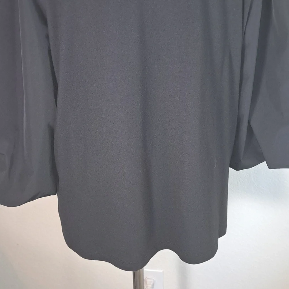 Chico’s Women’s Top Black Knit Silky 3/4 Puffed Sleeve Elastic Crew Neck Size XL